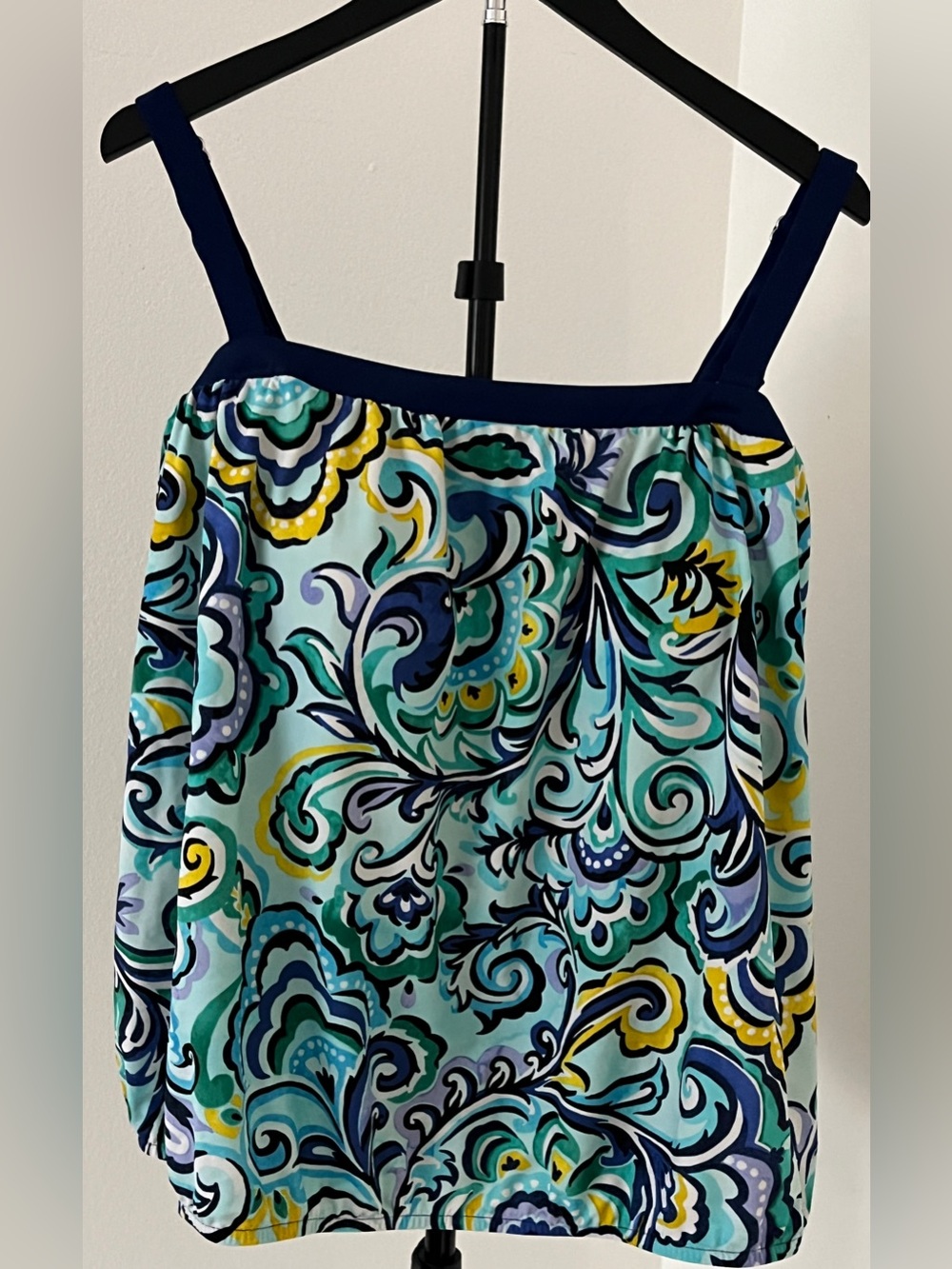 NWOT! 🌊 Maxine of Hollywood Paisley Tankini Swim Top | Removable Straps | 24W